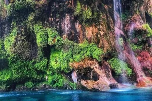 تور سه روزه آبشار آب ملخ و تنگ براق از شیراز